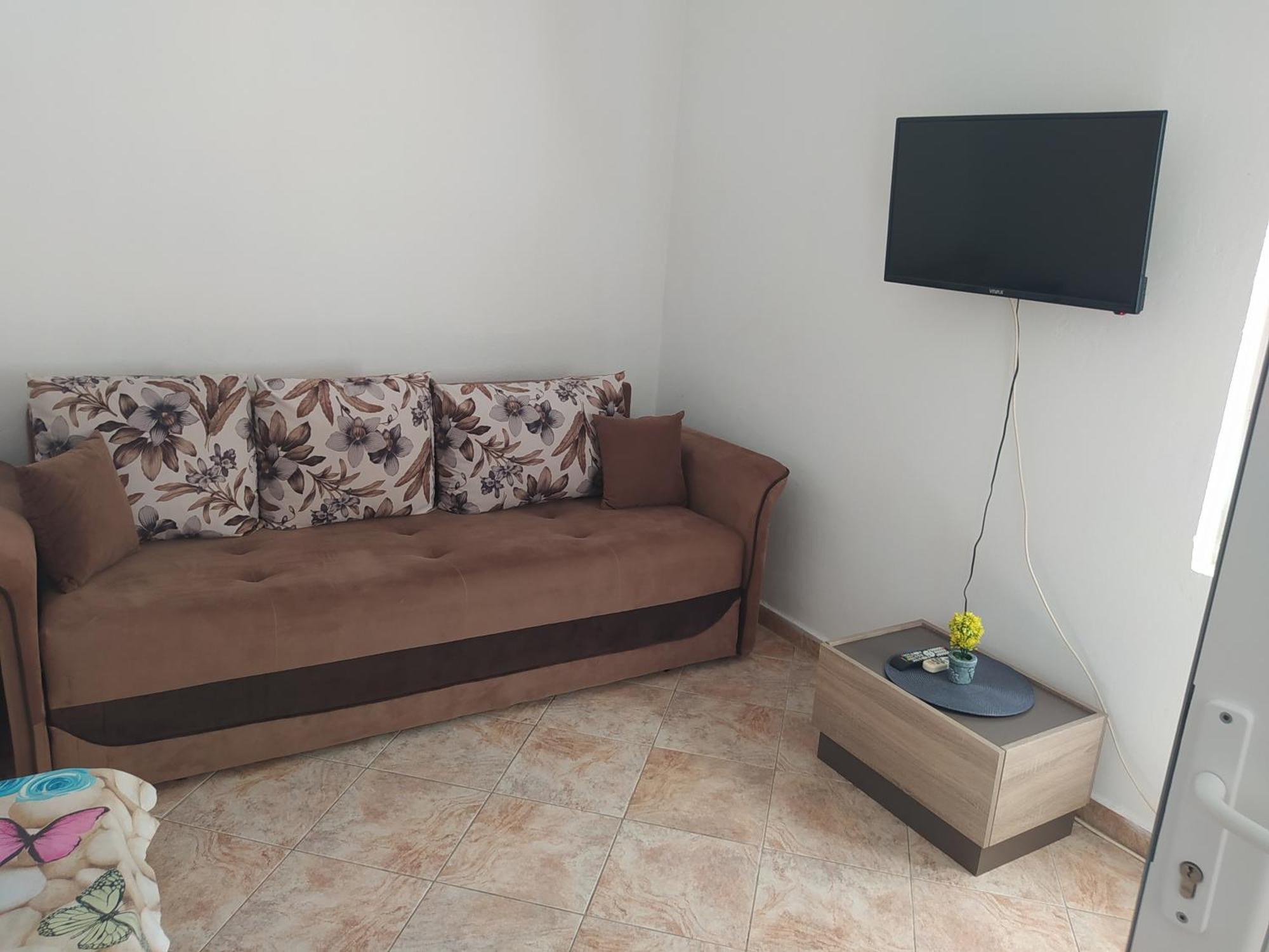 Petrovic Apartmani Tivat Luaran gambar