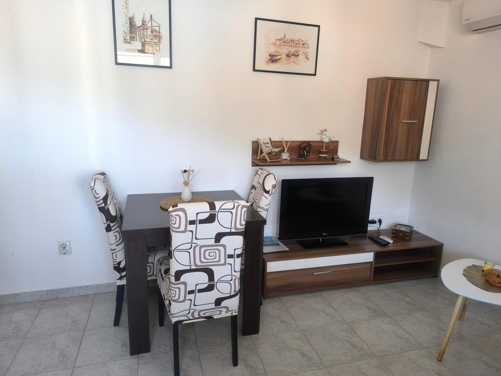 Petrovic Apartmani Tivat Luaran gambar